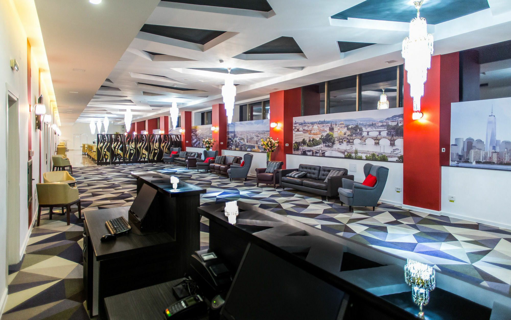 Best Western Plus Briston 奥托佩尼 外观 照片
